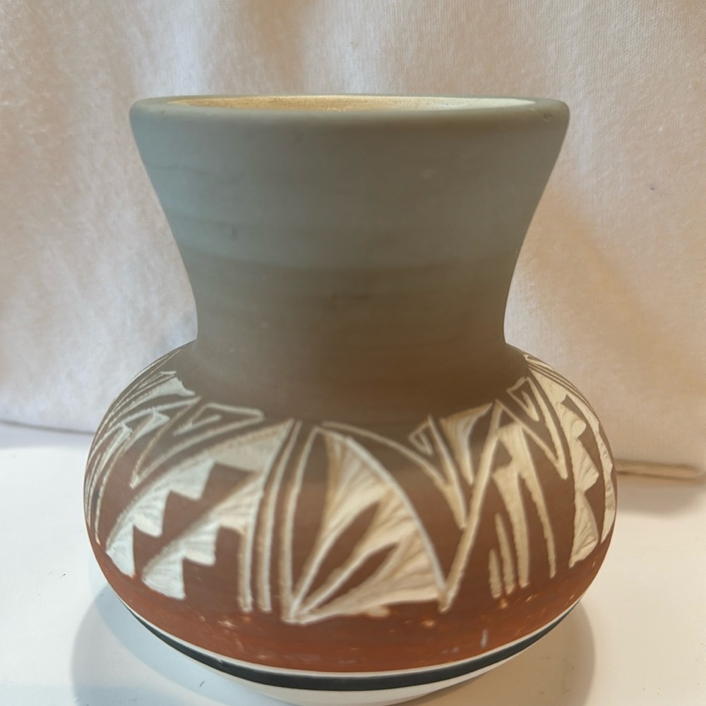 Native American Pottery Brown Gray Tan Cream Geometric Pattern this is signed